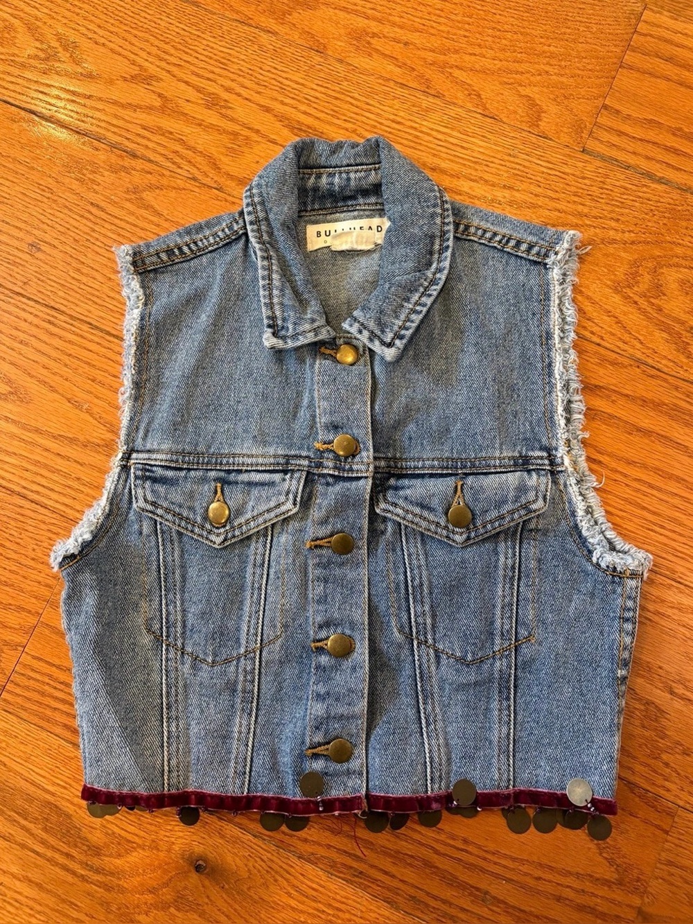 Bullhead Denim Co Cropped Denim Vest XS Boho Festival Coin Trim Frayed